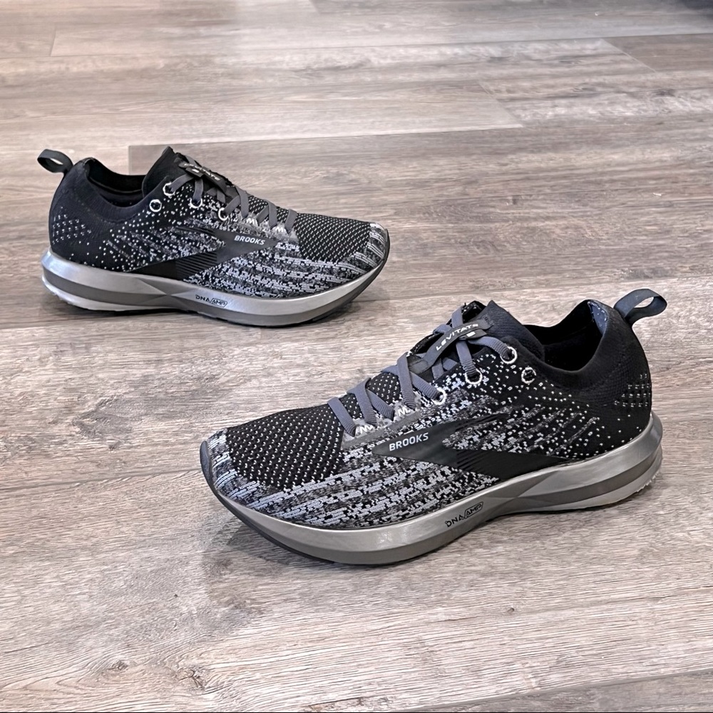 Brooks Levitate 3 Black Grey Running Shoes Women's Size 8